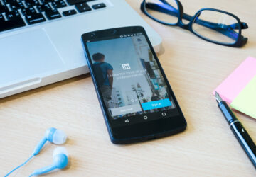 Estrategia de seguimiento en LinkedIn: cómo impactar a toda tu base de contactos con un solo artículo